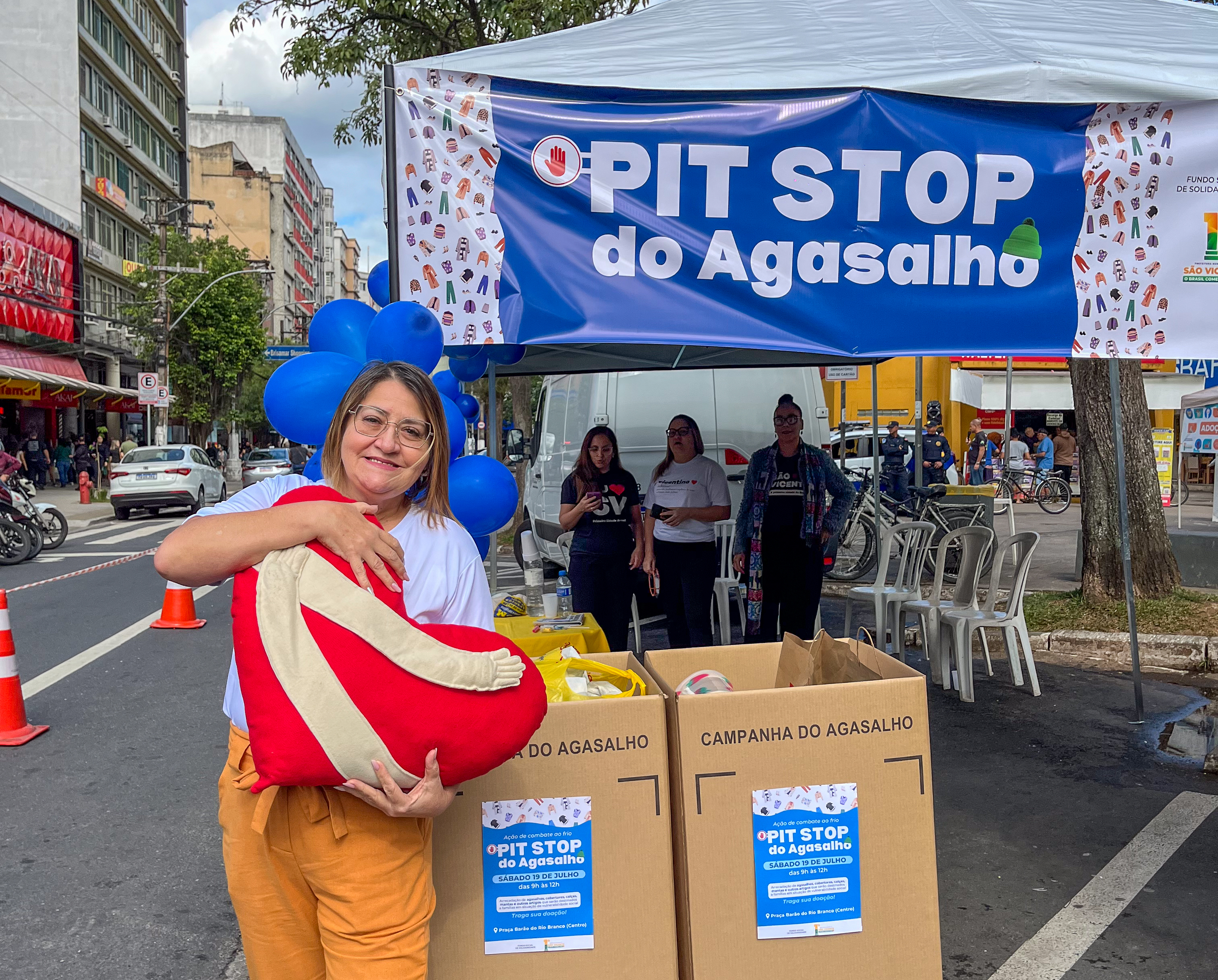Pit Stop do Agasalho arrecada mais de 500 peças para famílias carentes