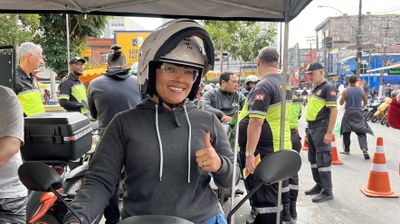 Prefeitura de São Vicente promove ação de segurança para motociclistas