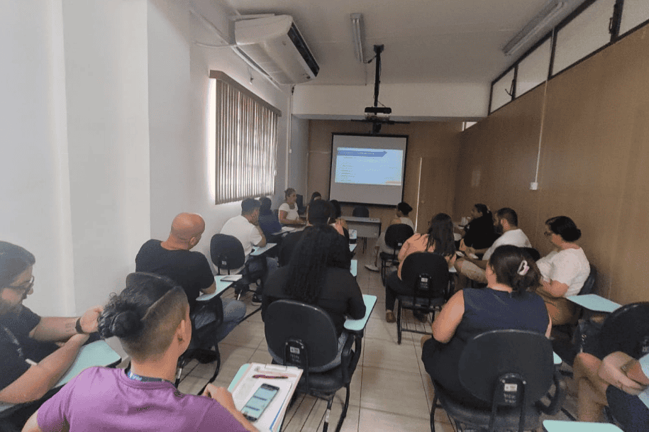 Prefeitura e instituições de ensino firmam parceria para estágios nas unidades de saúde de São Vicente