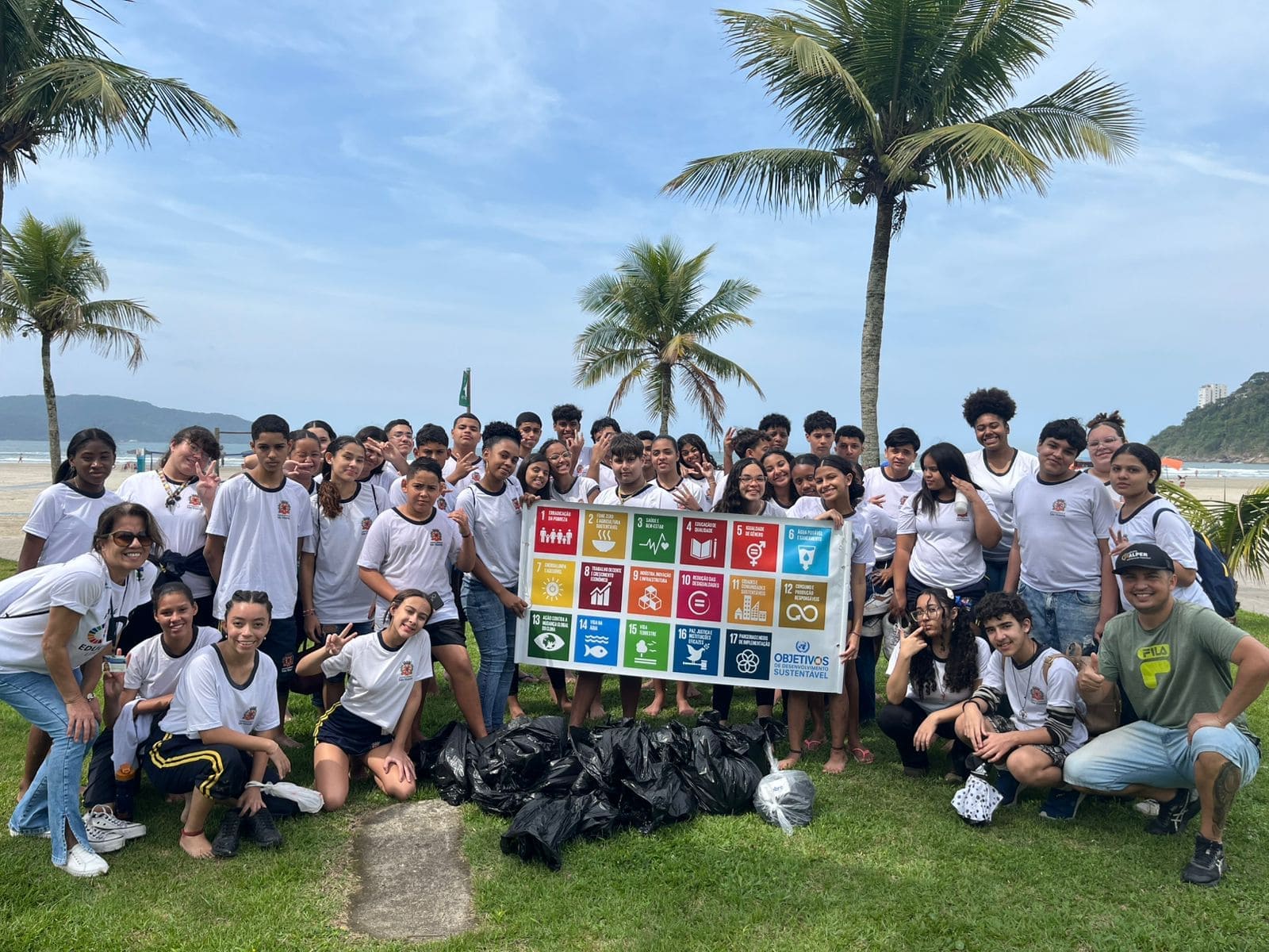 Protagonismo de estudantes de São Vicente é destaque relatório do Mutirão Azul da COP 30