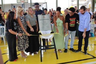 Quadra da UE Jorge Bierrenbach é reinaugurada após transformação completa