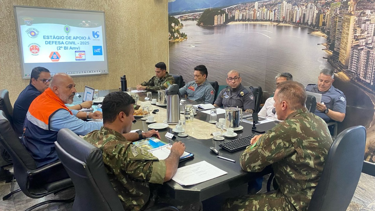 Reunião fortalece trabalho conjunto entre Prefeitura, Exército e forças policiais