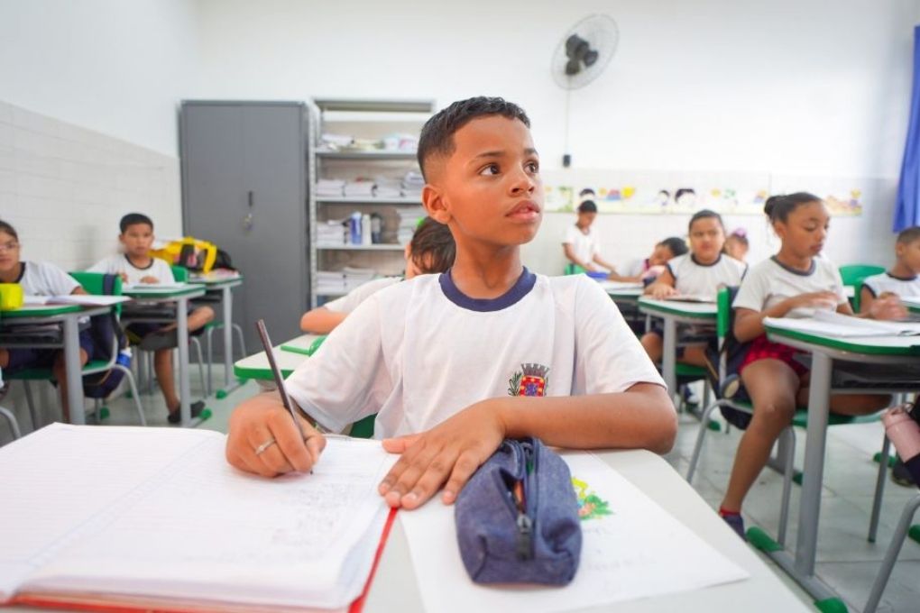 São Vicente avança, sai da penúltima posição e atinge 5º lugar no ranking de alfabetização da Baixada Santista