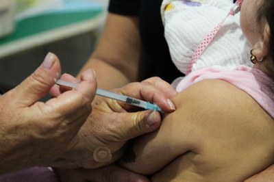 São Vicente emite decreto que torna obrigatória a apresentação de declaração de vacinação nas escolas