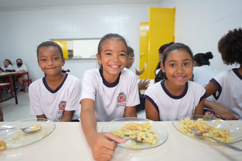 São Vicente está entre 12 municípios do mundo a participar da plataforma de merenda sustentável Bloomberg Cities
