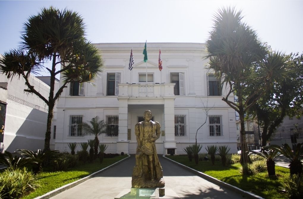 São Vicente quita mais de R$ 650 milhões de dívidas de gestões anteriores em cinco anos