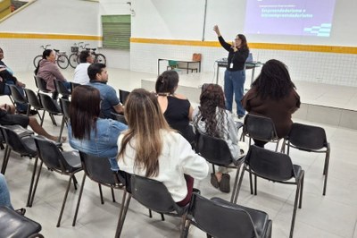 Sebrae leva palestra sobre empreendedorismo a alunos de EJA