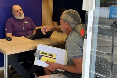 Sebrae Móvel auxilia empreendedores durante passagem por São Vicente