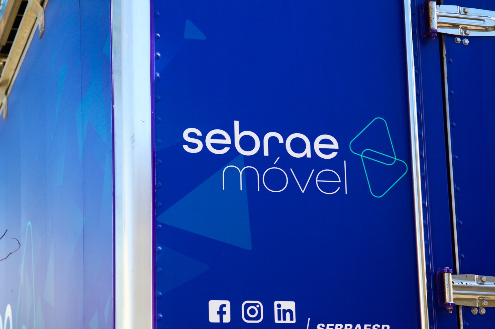 Sebrae Móvel chega a São Vicente com atendimento gratuito para quem quer empreender
