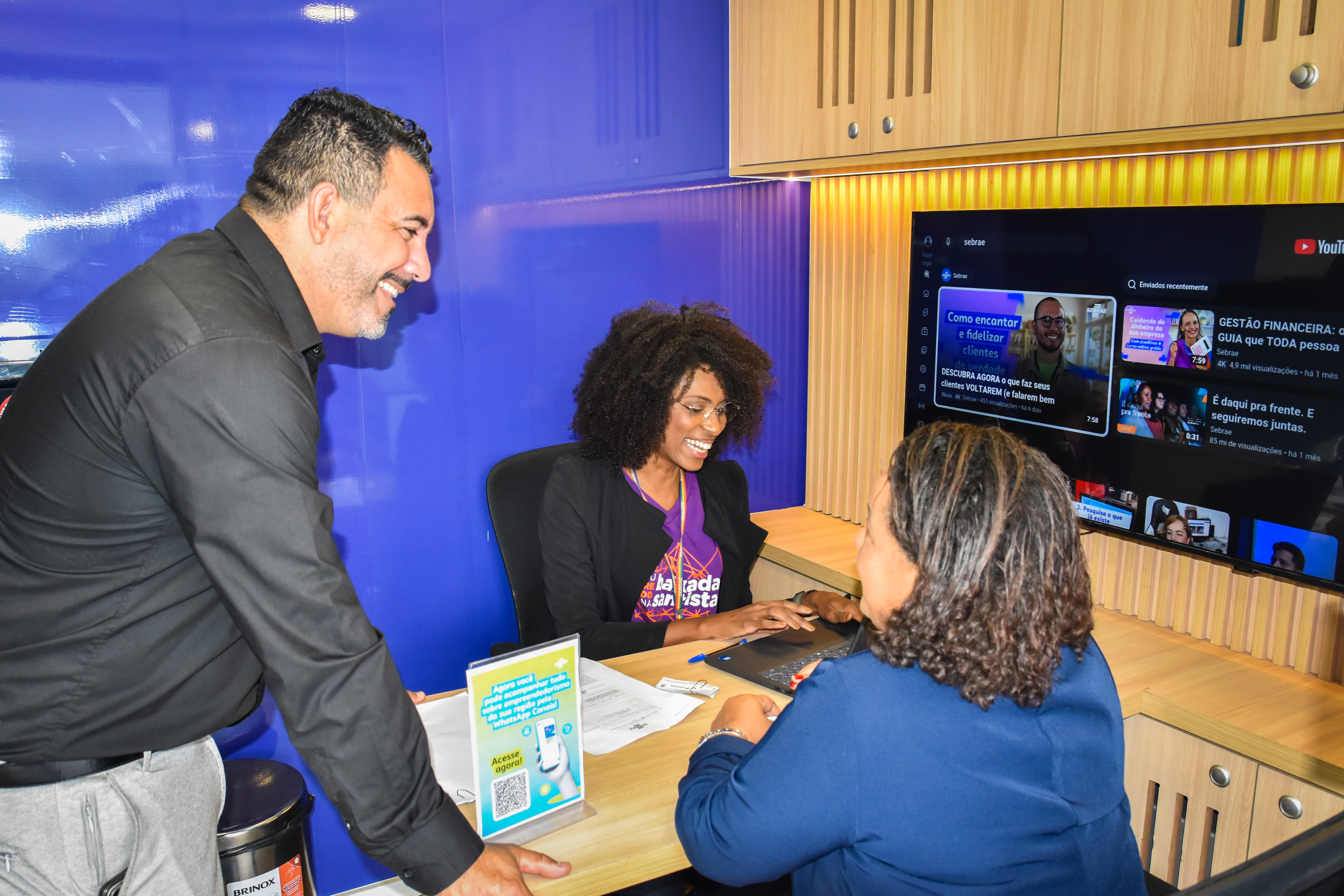 Sebrae Móvel inicia atendimentos em São Vicente