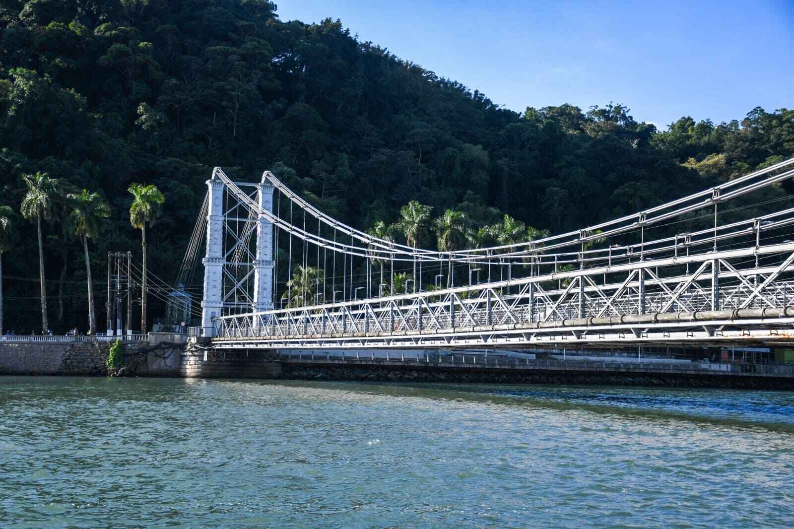 Serviço emergencial da CPFL interdita Ponte Pênsil nesta segunda-feira (26)