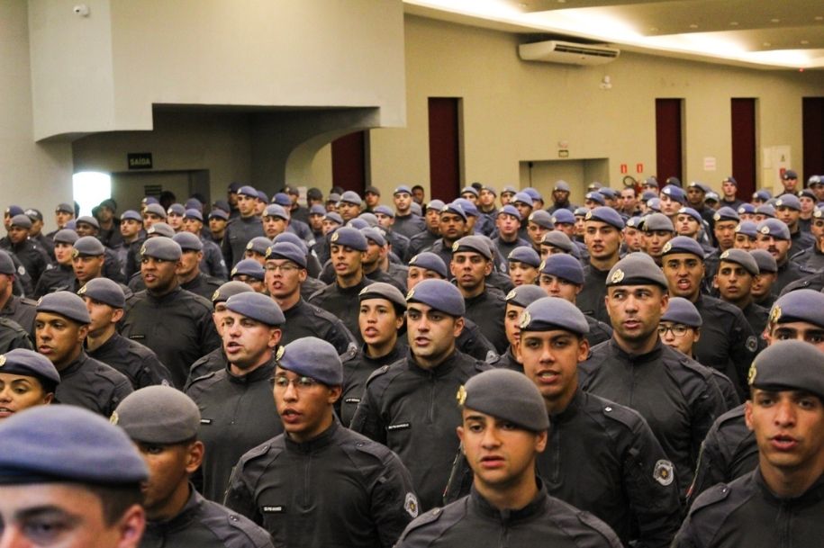 Setur capacita policiais da Operação Verão para atuação integrada com turismo em São Vicente