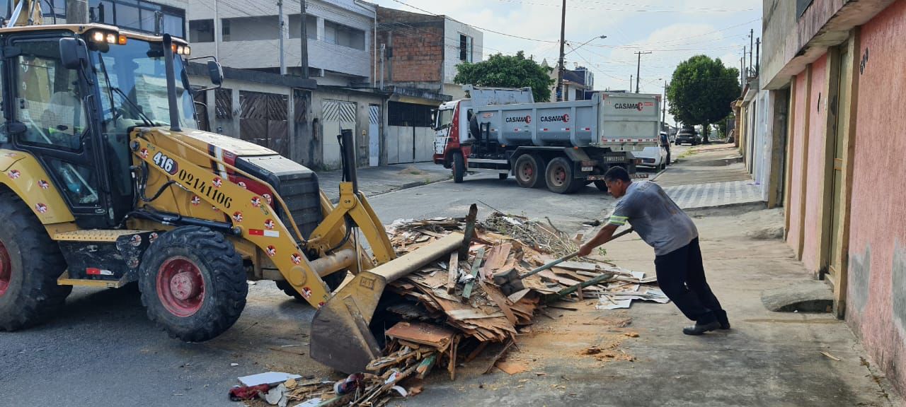 Subprefeitura remove mais de 370 toneladas de resíduos na Área Continental de São Vicente na última semana