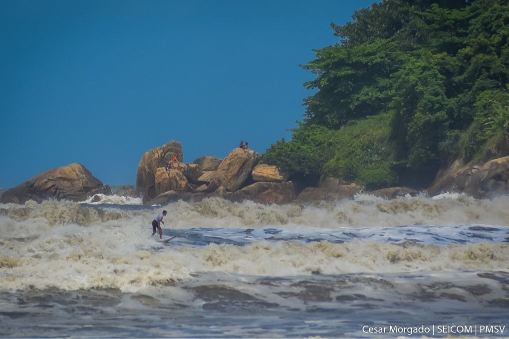 Surf Ambiental 2026 leva competição e ação ecológica ao Itararé