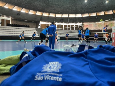Terceiro dia de Jogos Regionais tem show de equipe vicentina de vôlei em estreia
