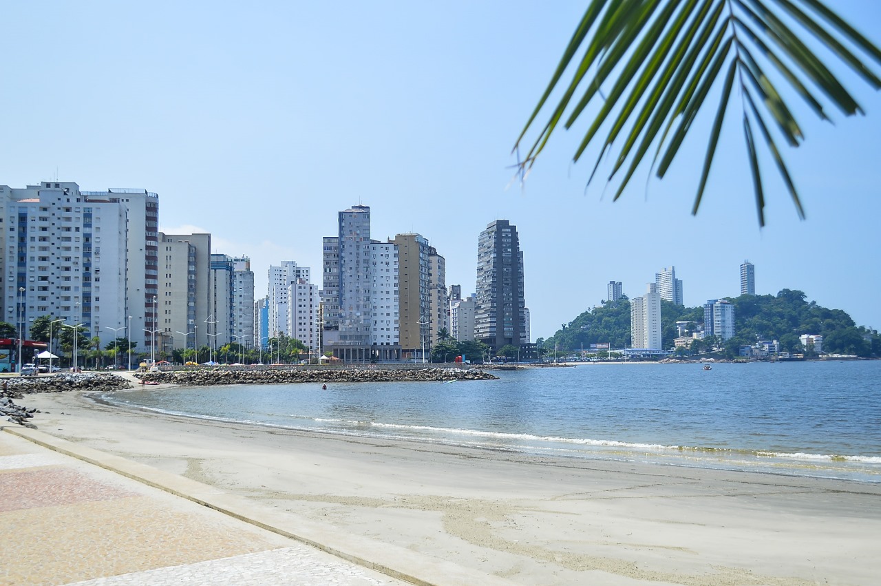 Todas as praias de São Vicente estão próprias para banho