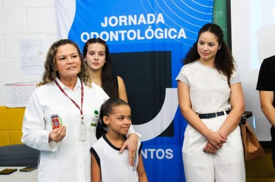 Traumatismo dentário é tema de palestra e teatro na AMEI Maria de Lourdes Batista
