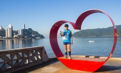 Vicentina troca o cigarro pela corrida e conquista 55 medalhas