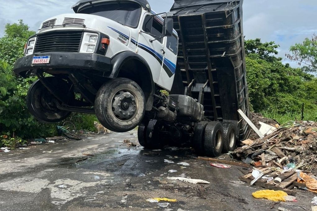 Prefeitura flagra descarte irregular no Parque Bitaru e autua responsável em cerca de R$ 2,7 mil