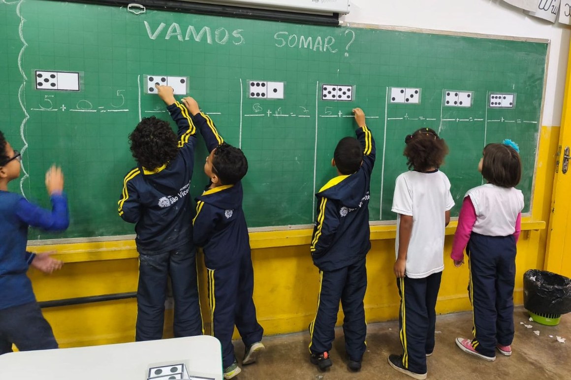 Movimento de Matemática leva aprendizado prático e divertido para alunos da rede municipal de São Vicente