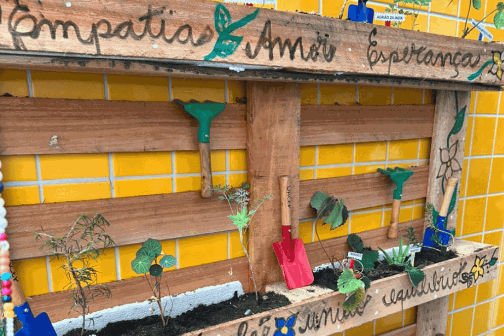 Jardim Sensorial reforça inclusão e acolhimento na Amei Duque de Caxias