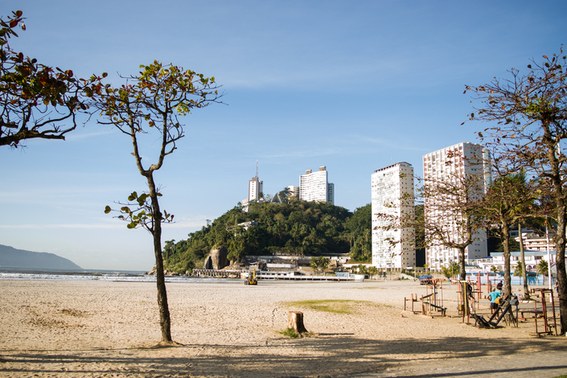 Ilha Porchat - FM 1.jpg